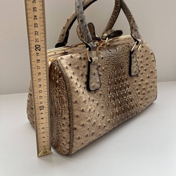 Women's Tan Alligator Skin Leather Top Handle Handbag Purse with Removable Strap - Picture 9 of 15
